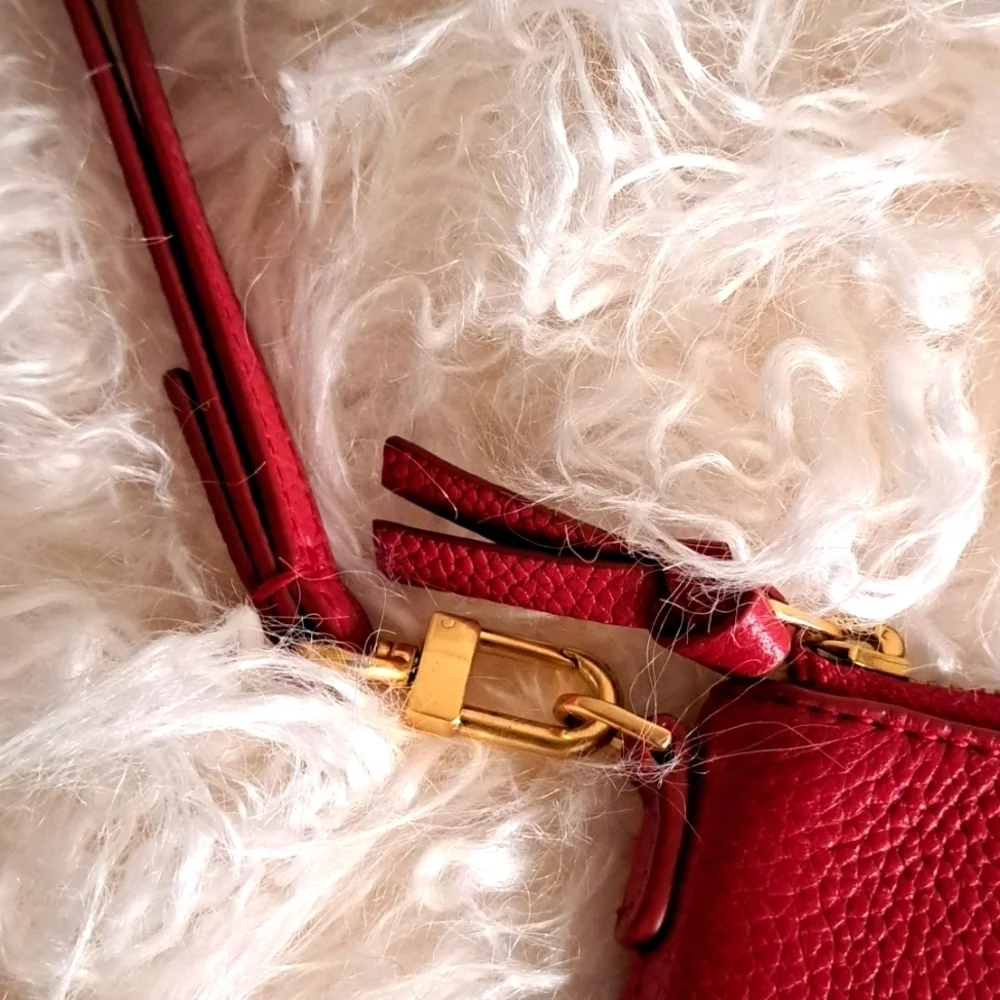 Tory Burch Britten Wristlet Large Zip Pouch